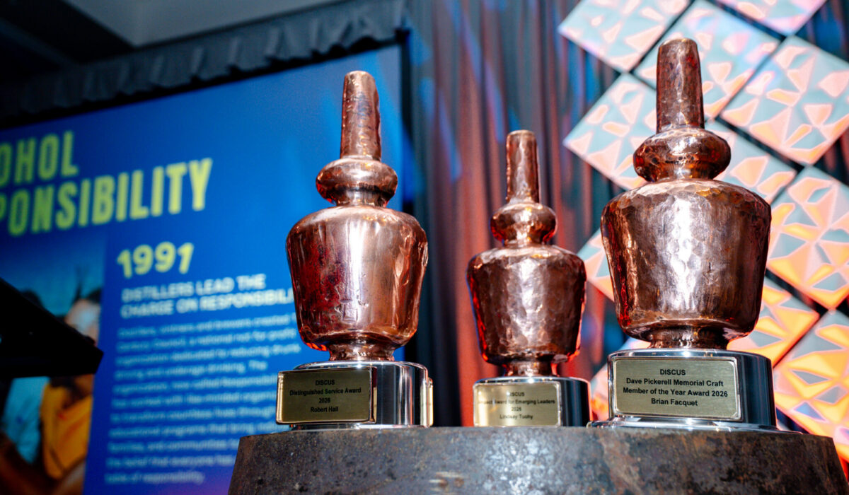 DISCUS Wednesday-369 DISCUS Wednesday-369