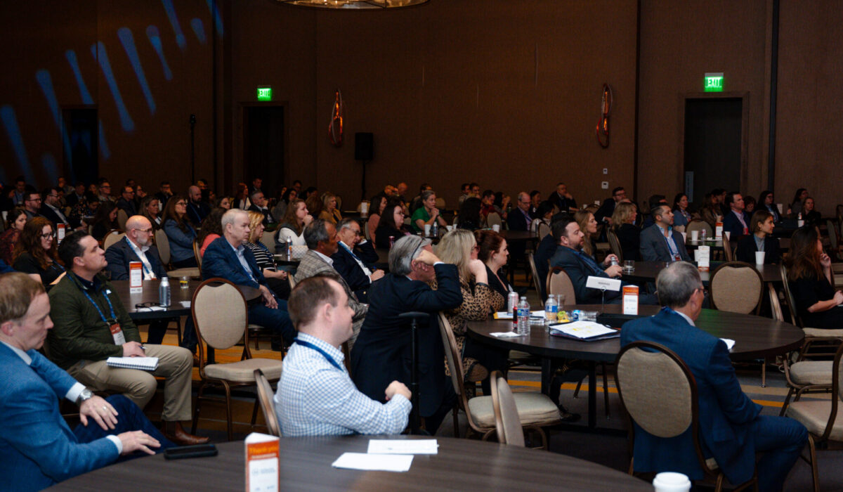 DISCUS Wednesday-522 DISCUS Wednesday-522