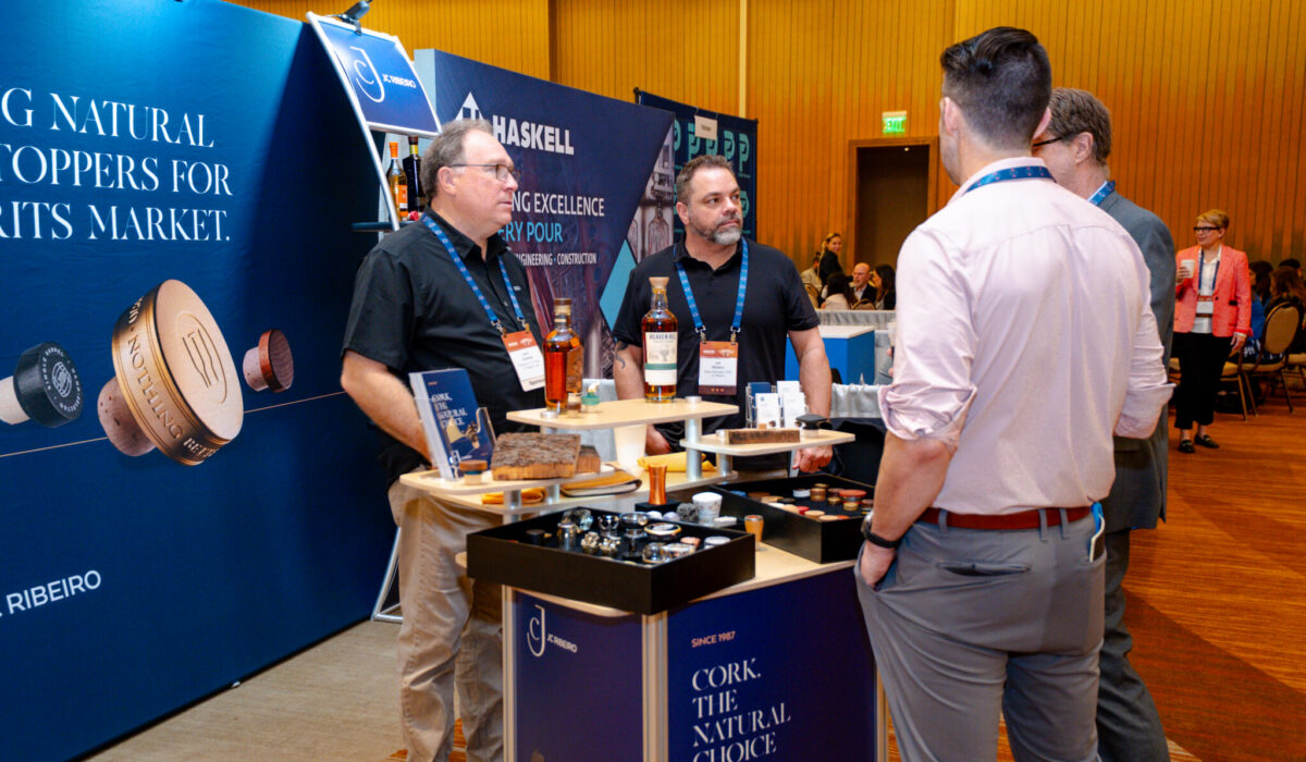 DISCUS Wednesday-90 DISCUS Wednesday-90